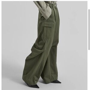 The Frankie Shop Olive Cargo Pants